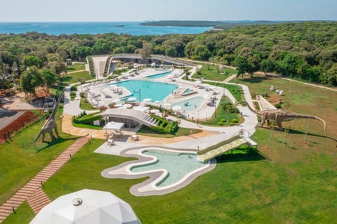 Day, Natural landscape, Bird's eye view, Children play ground, Aqua park, Swimming pool, sunbed