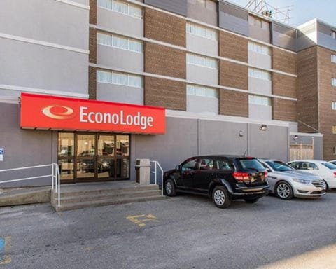 Econolodge Smiths Falls Hotel in Smiths Falls