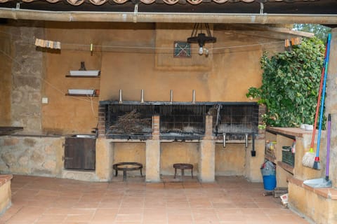 Property building, BBQ facilities