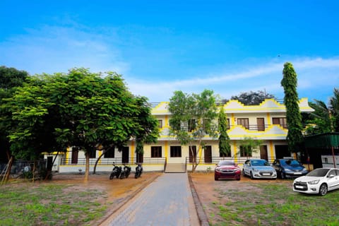 Rani Residency Bed and Breakfast in Puducherry