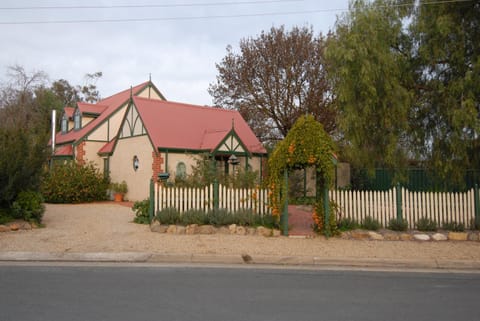 The Dove Cote Bed and Breakfast in Tanunda