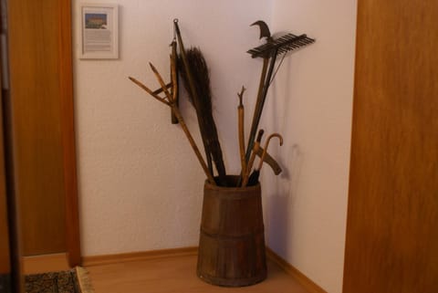 Facade/entrance, Decorative detail