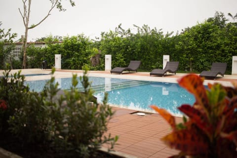 Spring, Day, Garden, Pool view, Swimming pool