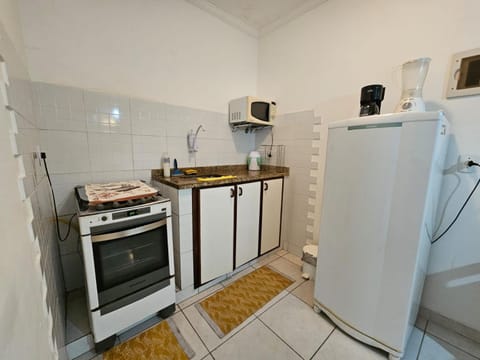 Kitchen or kitchenette, minibar, pet friendly, stove