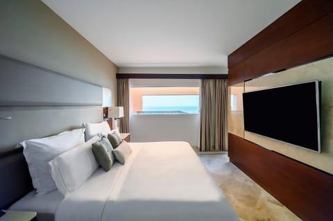 Bed, TV and multimedia, Bedroom, Sea view