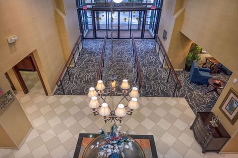 Clarion Collection Hotel Arlington Court Suites Hotel in Court House