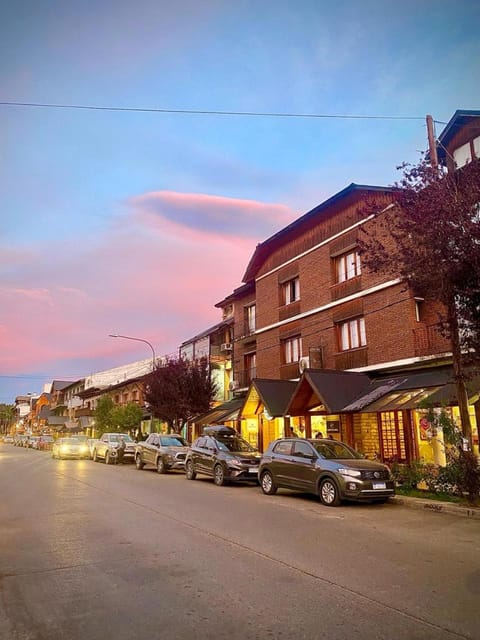 Property building, Neighbourhood, Street view, Location