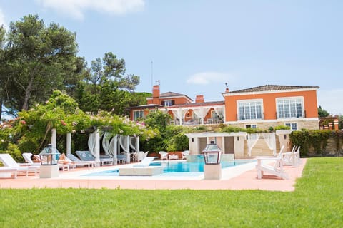 Facade/entrance, Garden, Swimming pool