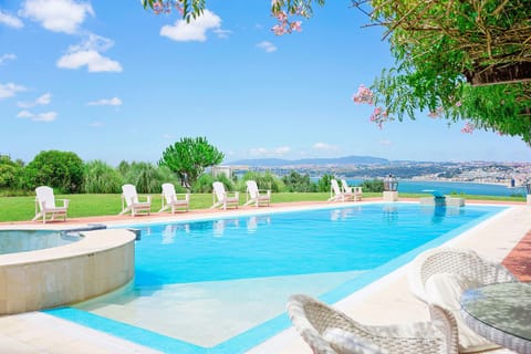 Garden, View (from property/room), Swimming pool