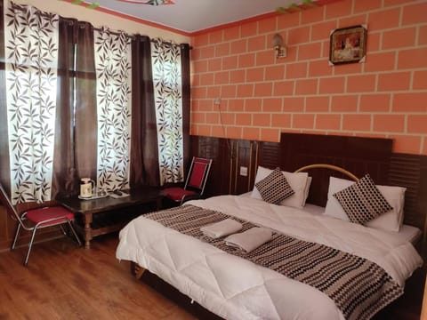 Hotel Deepraj, Kausani Hotel in Uttarakhand