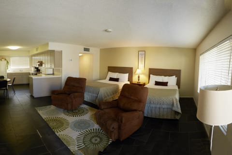 Lido Palms Resort & Spa Hotel in Desert Hot Springs