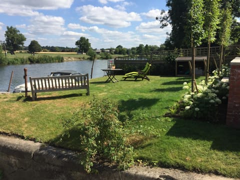 Garden, On site, Garden view, River view