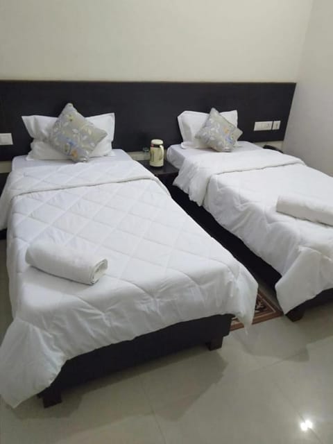 Hotel the Ideal Bed and Breakfast in Uttar Pradesh