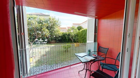 Balcony/Terrace, Garden view