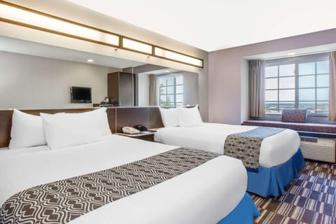 Microtel Inn & Suites by Wyndham Tuscaloosa Hotel in Tuscaloosa