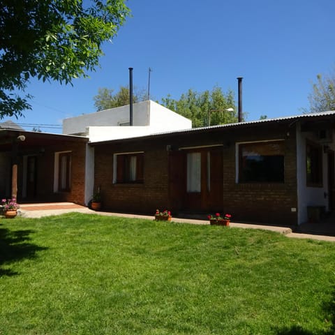 casa barrio golf Casa in Tandil