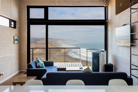 Living room, Mountain view, Sea view