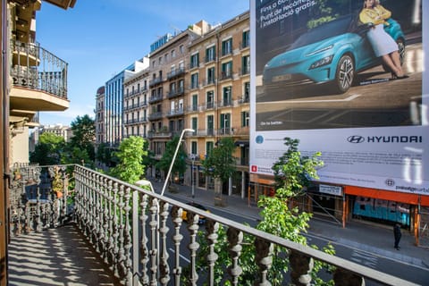 Balcony/Terrace, City view, Street view