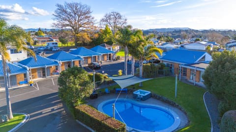 Property building, Natural landscape, Swimming pool