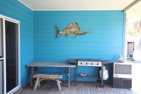 CASTAWAY BEACH HOUSE- NO Parties - NO Pets Vacation rental in Agnes Water