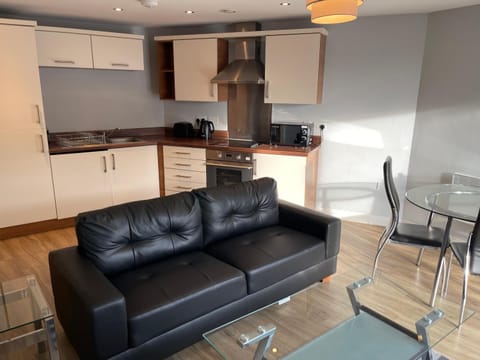 Belgrade Plaza Serviced Apartments Apartment hotel in Coventry