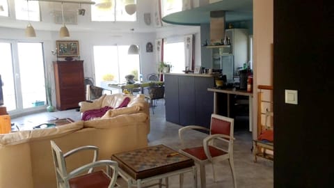 Maison de 3 chambres avec vue sur la mer jardin amenage et wifi a Plougastel Daoulas a 2 km de la plage House in Finistere