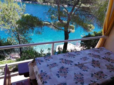 Holiday home Dob - 5m from the sea House in Vis