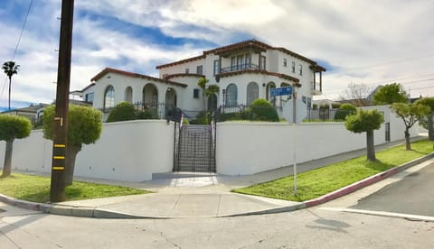 Property building, Street view
