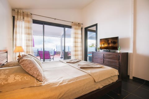 Villa REVE AUSTRAL, classée 3 étoiles, avec piscine et vue sur mer pour 6 personnes Chalet in Réunion