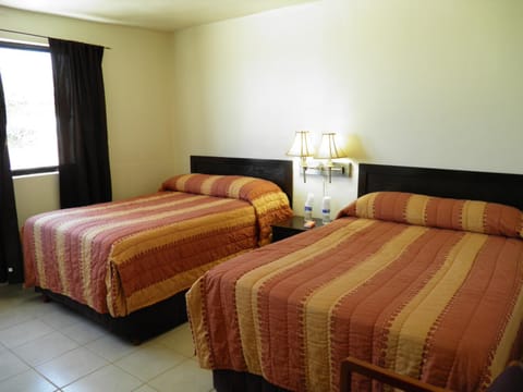 #35 Bungalow Seaside Hotel & Victors RV Park Hotel in San Felipe