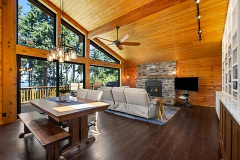 Oyster House Casa in Whidbey Island