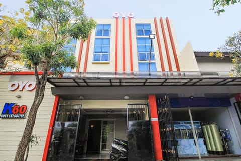 Capital O 175 K-60 Residence Hotel in Surabaya