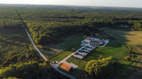 Day, Natural landscape, Bird's eye view, View (from property/room), Parking