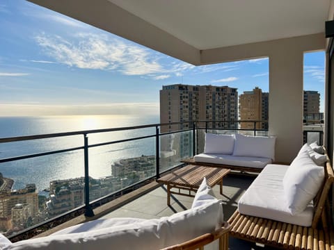 Luxurious Apartments Monaco&SeaView, InfinityPool&Parking Apartment in Roquebrune-Cap-Martin