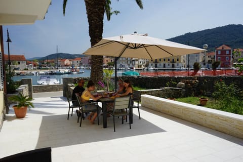 Pascal Villa 7 nights 1 free Haus in Stari Grad