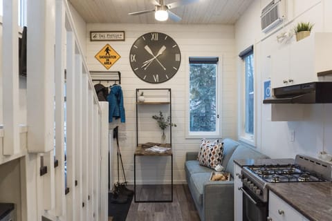 Tiny Homes by Snow Valley Lodging Hôtel in Fernie