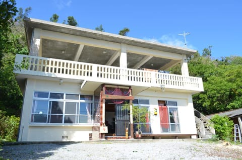 Asian guesthouse Border Bed and Breakfast in Okinawa Prefecture