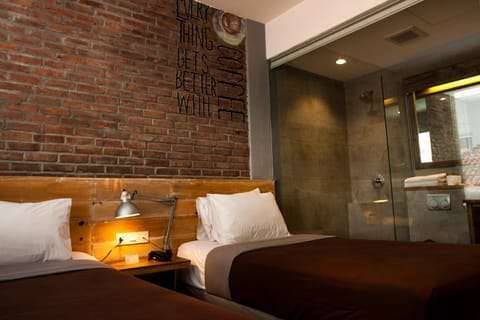 Summerbird - Bed and Brasserie Hôtel in Bandung