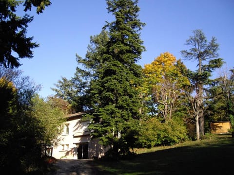 Villa Castel Maison Meublée Apartment in Vaulx-en-Velin