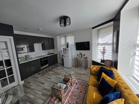 The Holiday 20 flat! outside LEZ Apartment in Aberdeen