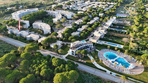 Property building, Neighbourhood, Bird's eye view, Street view, Swimming pool