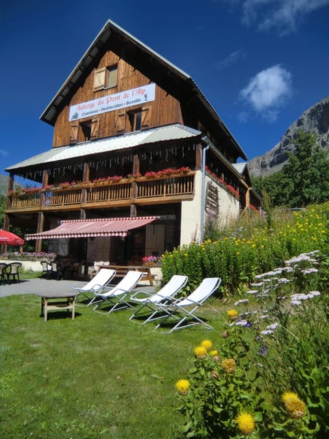 Auberge du Pont de l'Alp Pousada in Le Monêtier-les-Bains