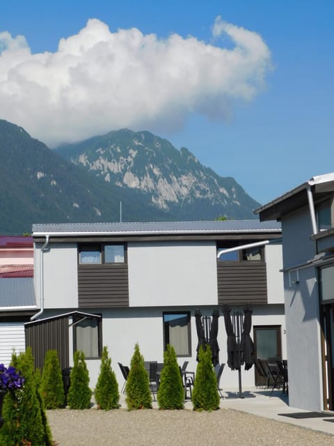 Mountain Vista Suites Motel in Brașov County