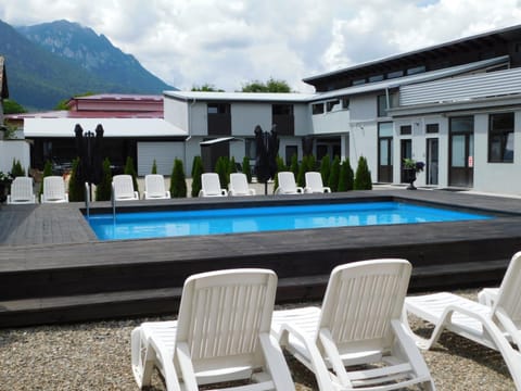 Mountain Vista Suites Motel in Brașov County