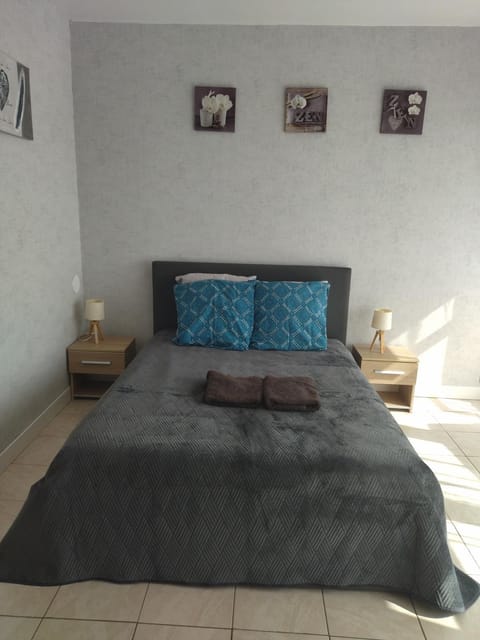 Fleur d'orchidée studio 99 Apartment in Île-de-France