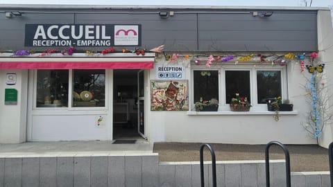 Property building, Lobby or reception