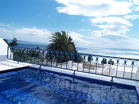 View (from property/room), Balcony/Terrace, Balcony/Terrace, Swimming pool, Swimming pool