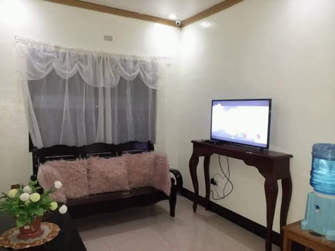 Balai Mariacaria Pension House Bed and Breakfast in Central Visayas