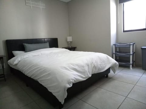 Cosmopolitan Accommodation Group House in Johannesburg