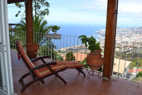 Holiday House 4 You Villa in Madeira District